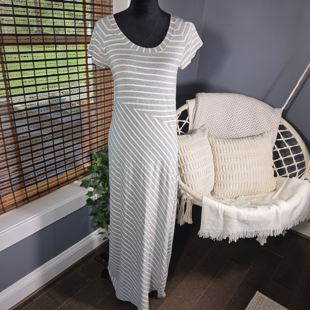 Athleta Gray White Striped Pima Cotton Maxi Dress Small Scoop Neck Short Sleeve